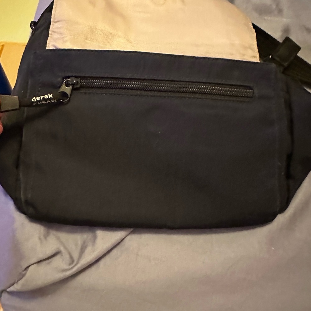 Derek Alexander light weight nylon crossbody organizer bag - black/navy blue